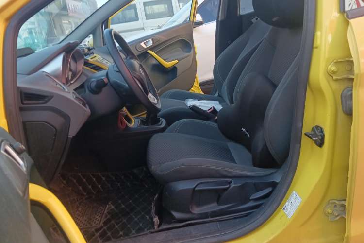 Used Ford Fiesta 2009 Hatchback 1.5L Manual Sport Model Left Front Seat
