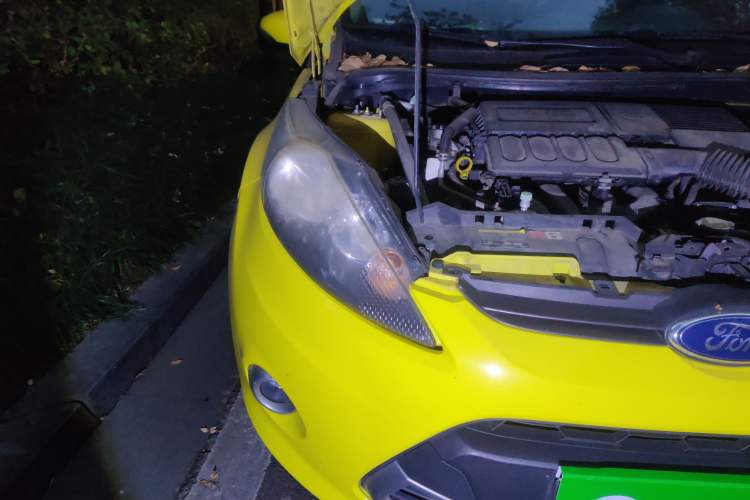 Used Ford Fiesta 2009 Hatchback 1.5L Automatic Sport Model Right Front Headlight