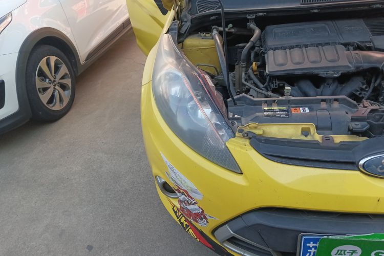 Used Ford Fiesta 2009 Hatchback 1.5L Manual Sport Model Right Front Headlight