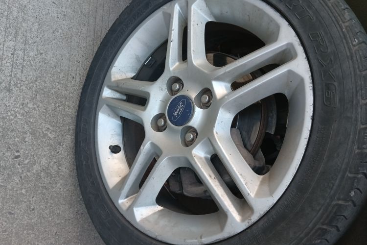 Used Ford Fiesta 2009 Hatchback 1.5L Manual Sport Model Right Front Wheel Hub