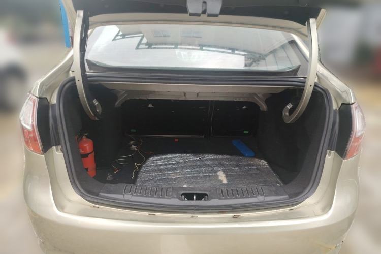 Used Ford Fiesta 2009 Sedan 1.5L Automatic Fashion Edition Trunk