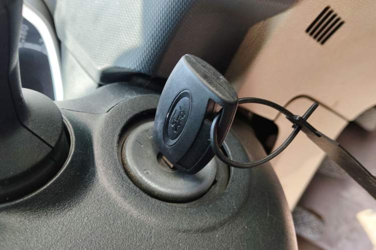 Used Ford Fiesta 2009 Hatchback 1.5L Manual Fashion Edition Vehicle Key