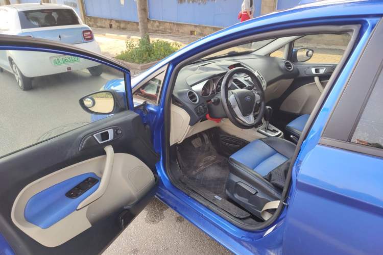 Used Ford Fiesta 2010 Hatchback 1.5L Automatic Limited Edition "Guangmang" Driver Seat