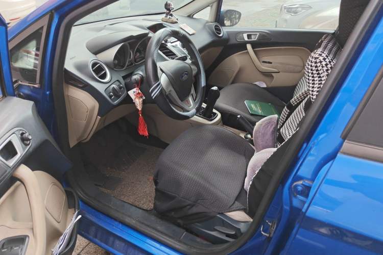 Used Ford Fiesta 2010 Sedan 1.3L Manual Fashion Edition Driver Seat