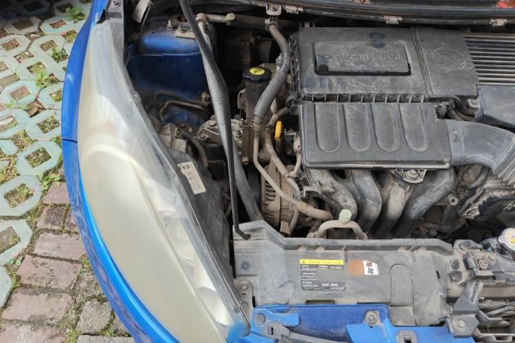 Used Ford Fiesta 2010 Sedan 1.3L Manual Fashion Edition Engine Bay Right