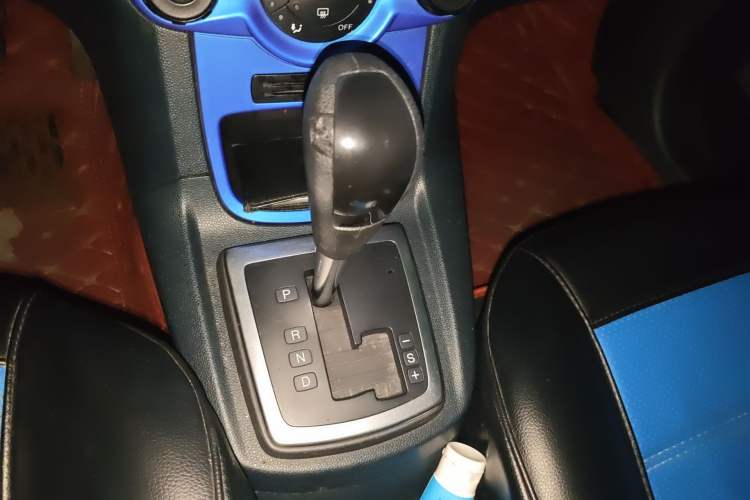Used Ford Fiesta 2010 Hatchback 1.5L Automatic Limited Edition "Guangmang" Gear Lever