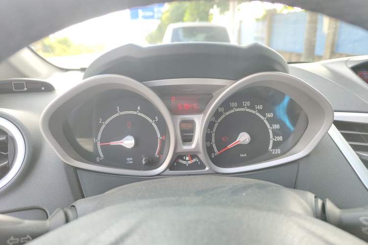 Used Ford Fiesta 2010 Hatchback 1.5L Automatic Limited Edition "Guangmang" Instrument Cluster