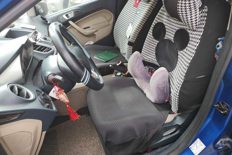 Used Ford Fiesta 2010 Sedan 1.3L Manual Fashion Edition Left Front Seat