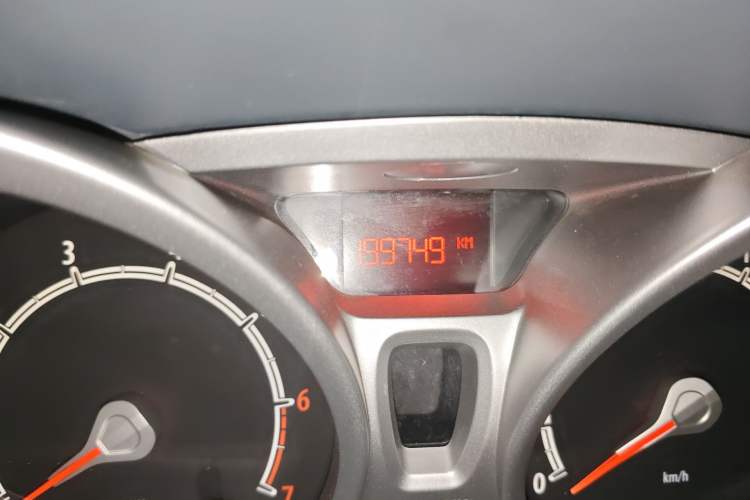 Used Ford Fiesta 2010 Hatchback 1.5L Automatic Limited Edition "Guangmang" Odometer Close Up