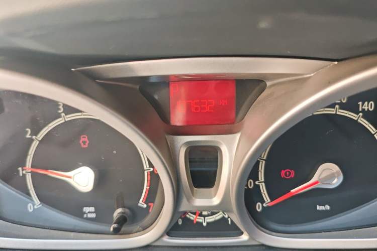 Used Ford Fiesta 2010 Hatchback 1.5L Automatic Limited Edition "Guangmang" Odometer Close Up