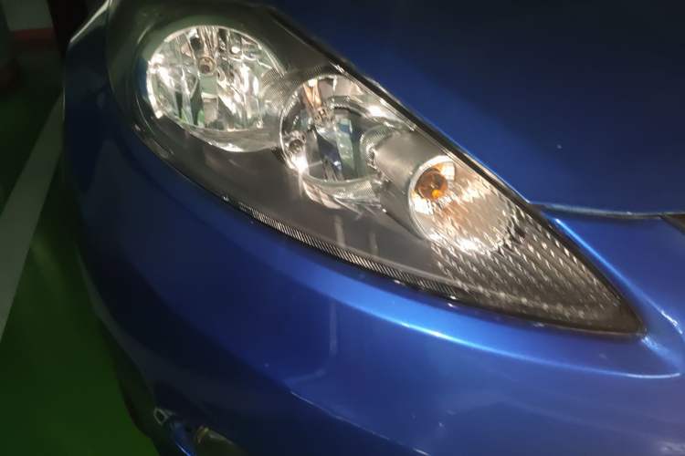 Used Ford Fiesta 2010 Hatchback 1.5L Automatic Limited Edition "Guangmang" Right Front Headlight