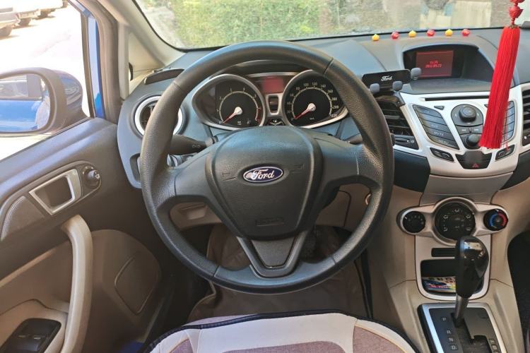 Used Ford Fiesta 2010 Hatchback 1.5L Automatic Limited Edition "Guangmang" Steering Wheel