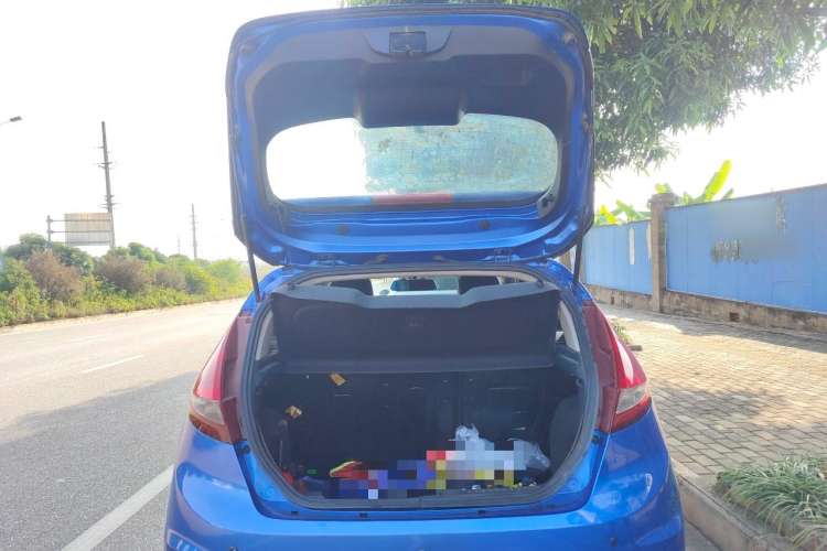Used Ford Fiesta 2010 Hatchback 1.5L Automatic Limited Edition "Guangmang" Trunk