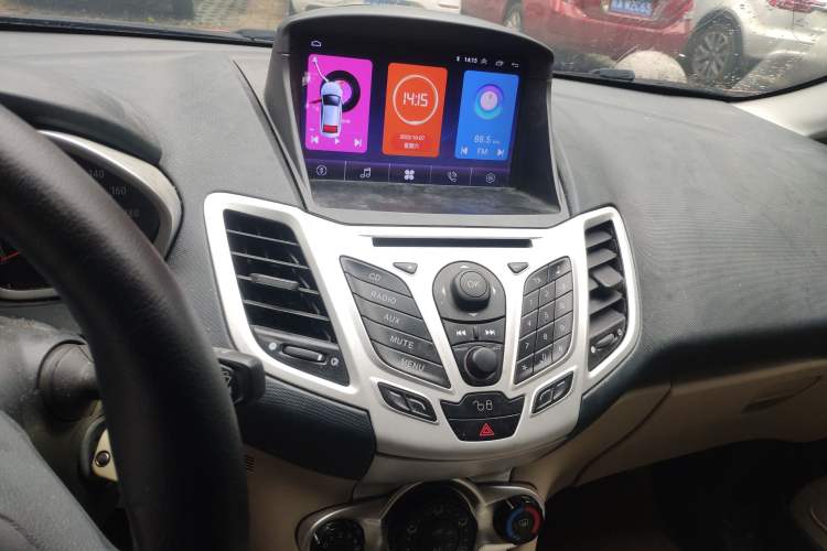 Used Ford Fiesta 2010 Hatchback 1.5L Automatic Limited Edition "Guangmang" Audio And AC Panel
