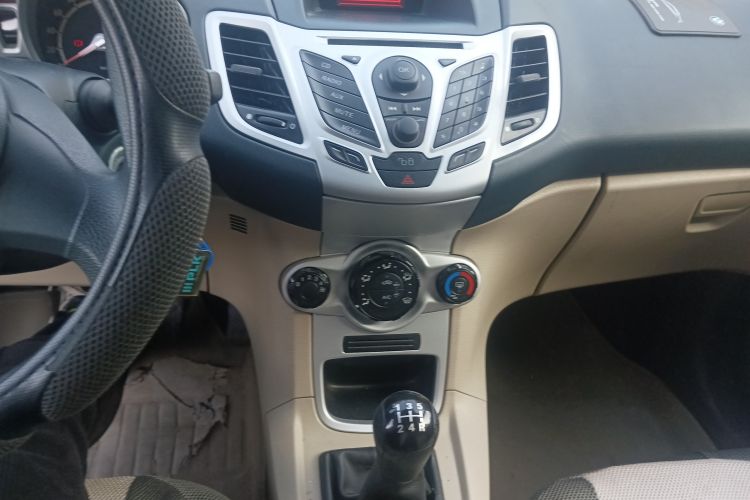 Used Ford Fiesta 2010 Hatchback 1.5L Manual - Limited Edition "Guangmang" Audio And AC Panel