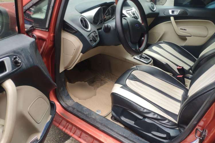 Used Ford Fiesta 2010 Hatchback 1.5L Automatic Limited Edition "Guangmang" Driver Seat