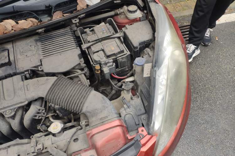 Used Ford Fiesta 2010 Hatchback 1.5L Automatic Limited Edition "Guangmang" Engine Bay Left