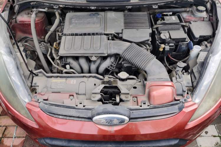 Used Ford Fiesta 2010 Hatchback 1.5L Automatic Limited Edition "Guangmang" Engine Bay