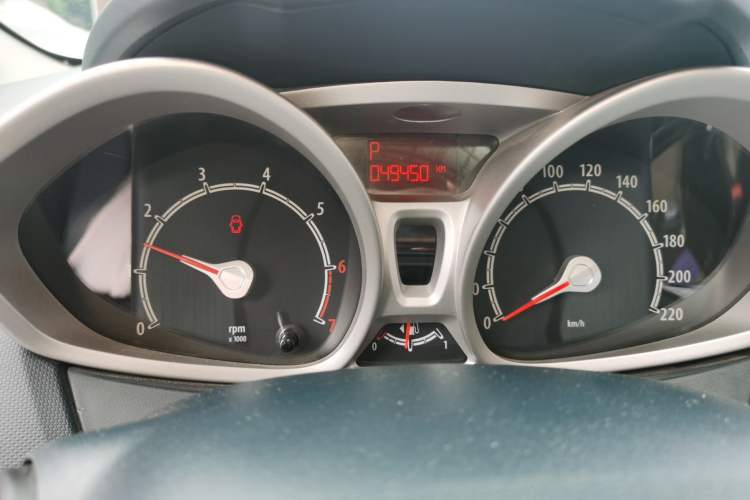 Used Ford Fiesta 2010 Hatchback 1.5L Automatic Limited Edition "Guangmang" Odometer Close Up