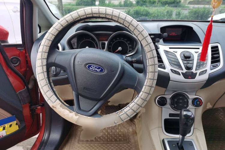 Used Ford Fiesta 2010 Hatchback 1.5L Automatic Limited Edition "Guangmang" Steering Wheel