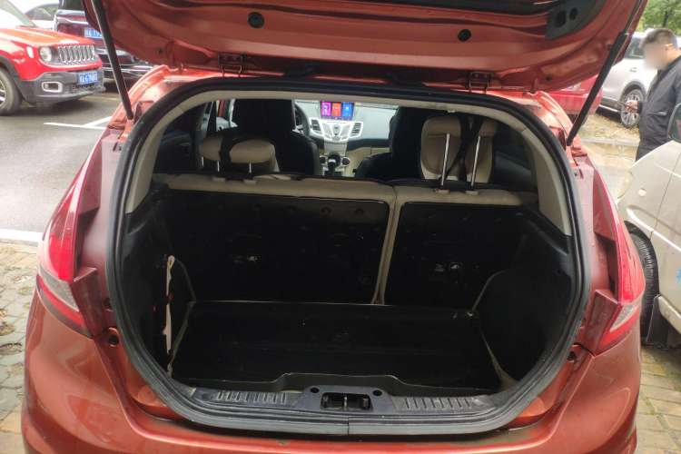 Used Ford Fiesta 2010 Hatchback 1.5L Automatic Limited Edition "Guangmang" Trunk