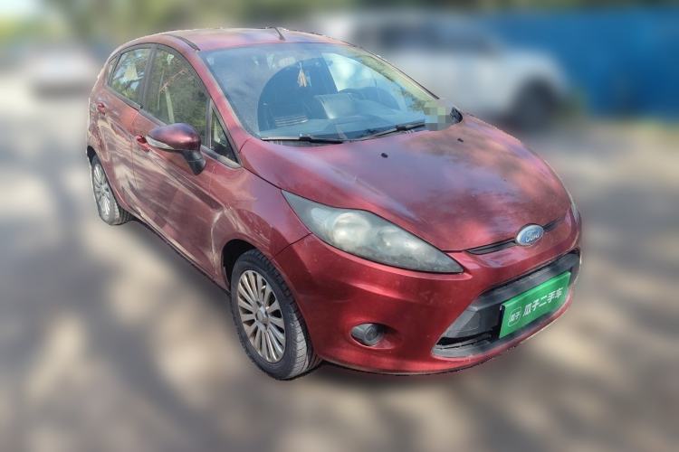 Used Ford Fiesta 2010 Hatchback 1.5L Automatic Fashion Edition Limited Model Front Right 45 Deg