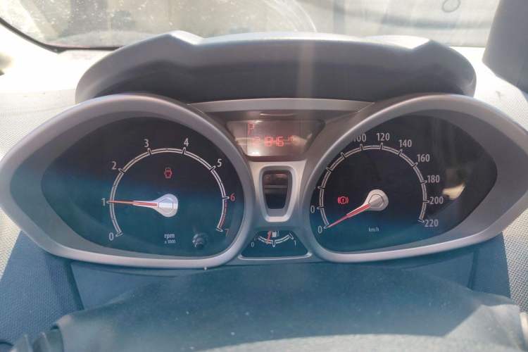 Used Ford Fiesta 2010 Hatchback 1.5L Automatic Fashion Edition Limited Model Instrument Cluster