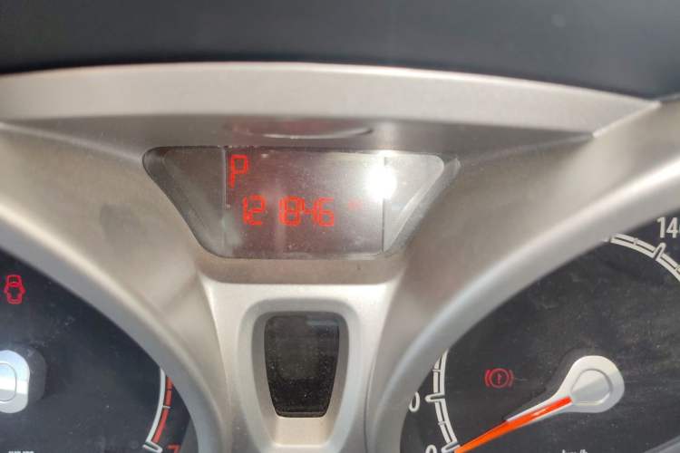 Used Ford Fiesta 2010 Hatchback 1.5L Automatic Fashion Edition Limited Model Odometer Close Up