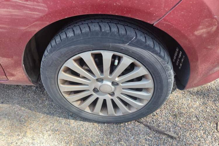 Used Ford Fiesta 2010 Hatchback 1.5L Automatic Fashion Edition Limited Model Right Front Wheel Hub