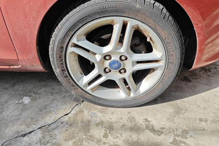 Used Ford Fiesta 2010 Hatchback 1.5L Automatic Limited Edition "Guangmang" Right Front Wheel Hub