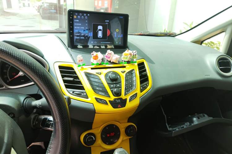 Used Ford Fiesta 2010 Hatchback 1.5L Automatic Limited Edition "Guangmang" Audio And AC Panel