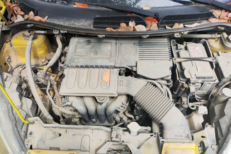 Used Ford Fiesta 2010 Hatchback 1.5L Automatic Limited Edition "Guangmang" Engine Bay