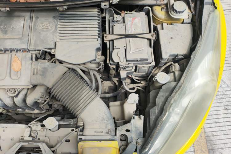 Used Ford Fiesta 2010 Hatchback 1.5L Automatic Limited Edition "Guangmang" Engine Bay Left