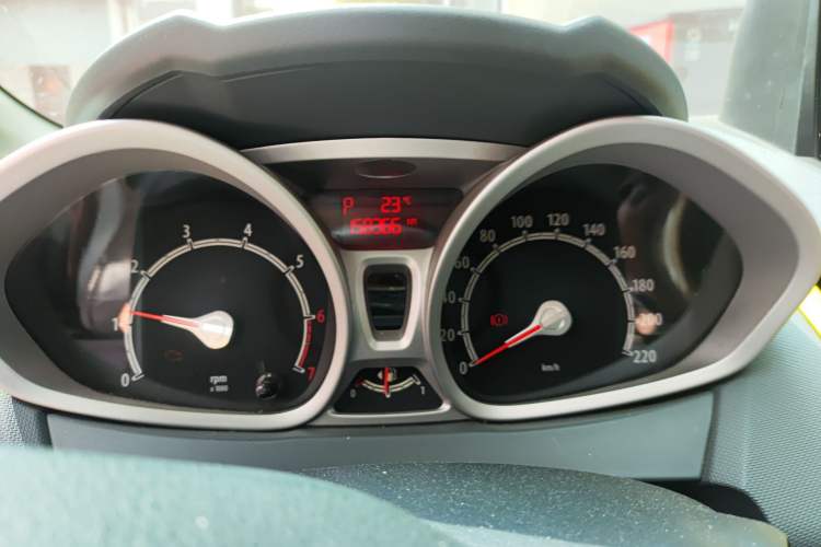 Used Ford Fiesta 2010 Hatchback 1.5L Automatic Limited Edition "Guangmang" Instrument Cluster