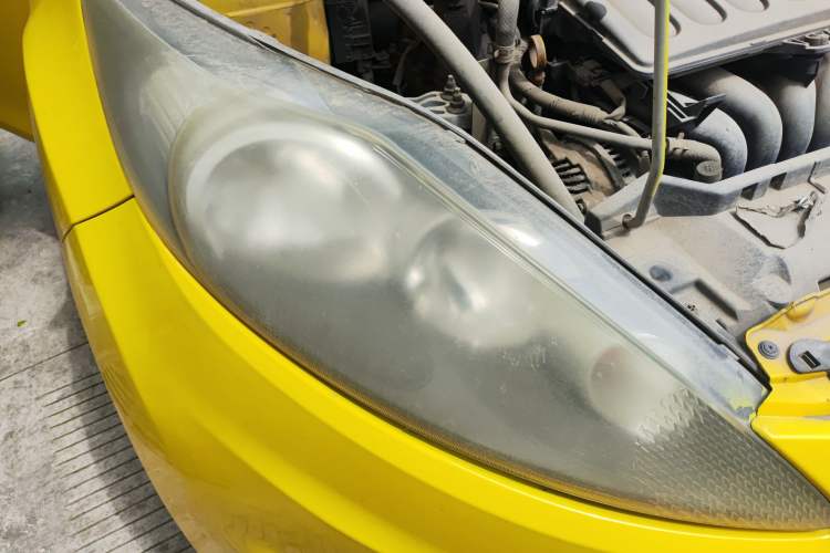 Used Ford Fiesta 2010 Hatchback 1.5L Automatic Limited Edition "Guangmang" Right Front Headlight