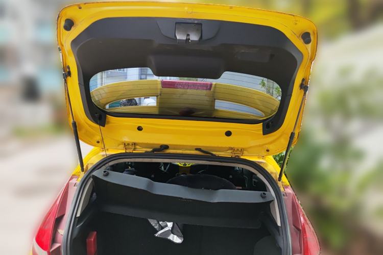 Used Ford Fiesta 2010 Hatchback 1.5L Automatic Limited Edition "Guangmang" Trunk