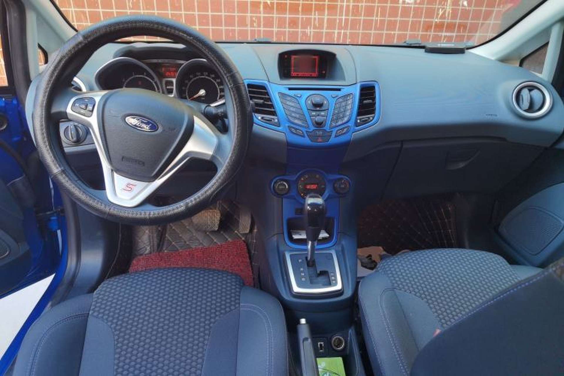 Used Ford Fiesta 2011 Hatchback 1.5L Automatic Dynamic Model Center Console