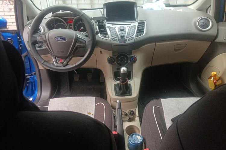 Used Ford Fiesta 2011 Hatchback 1.5L Manual Fashion Edition Center Console