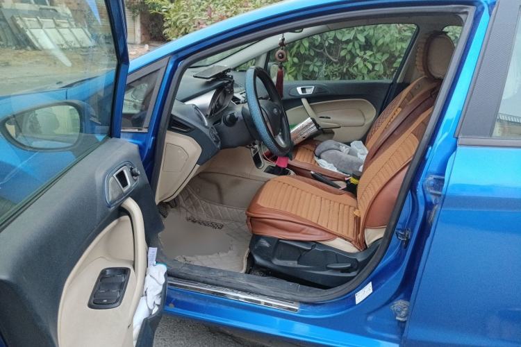 Used Ford Fiesta 2011 Hatchback 1.5L Manual Fashion Edition Driver Seat