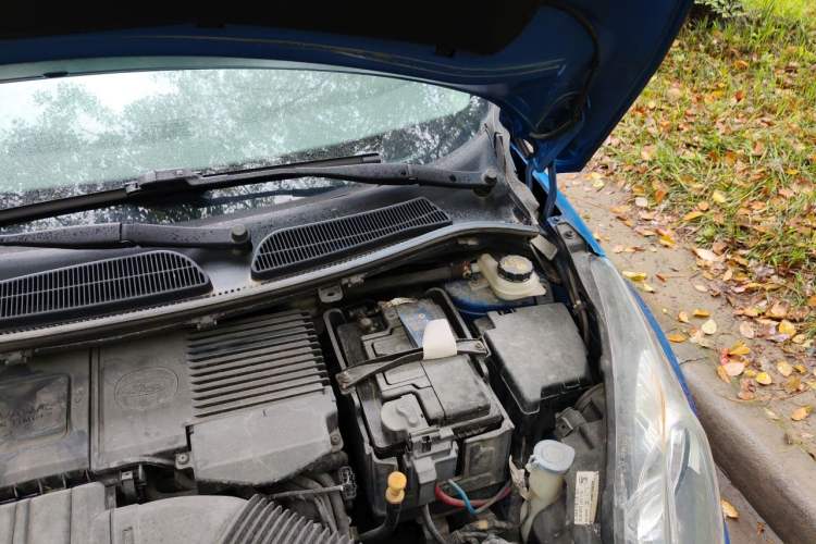 Used Ford Fiesta 2011 Hatchback 1.5L Automatic Fashion Edition Engine Bay Left