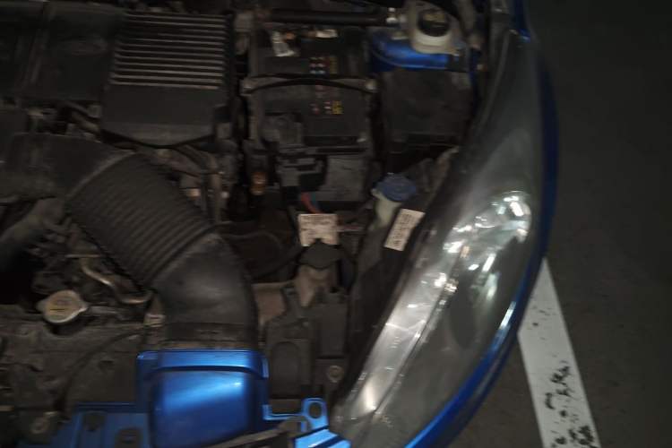 Used Ford Fiesta 2011 Hatchback 1.5L Automatic Fashion Edition Engine Bay Left
