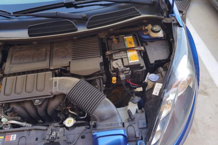 Used Ford Fiesta 2011 Hatchback 1.5L Automatic Dynamic Model Engine Bay Left