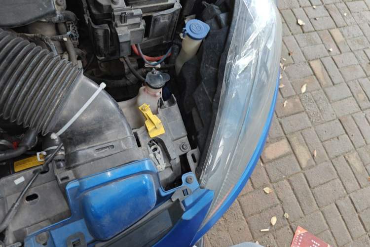 Used Ford Fiesta 2011 Hatchback 1.5L Manual Fashion Edition Engine Bay Left