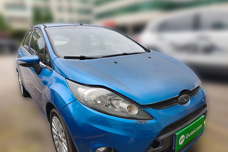 Used Ford Fiesta 2011 Hatchback 1.5L Automatic Fashion Edition Front Right 45 Deg