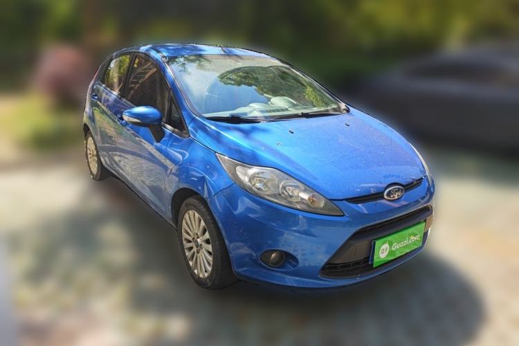 Used Ford Fiesta 2011 Hatchback 1.5L Automatic Fashion Edition Front Right 45 Deg