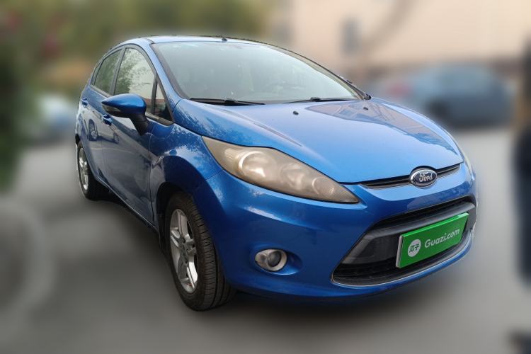 Used Ford Fiesta 2011 Hatchback 1.5L Manual Fashion Edition Front Right 45 Deg