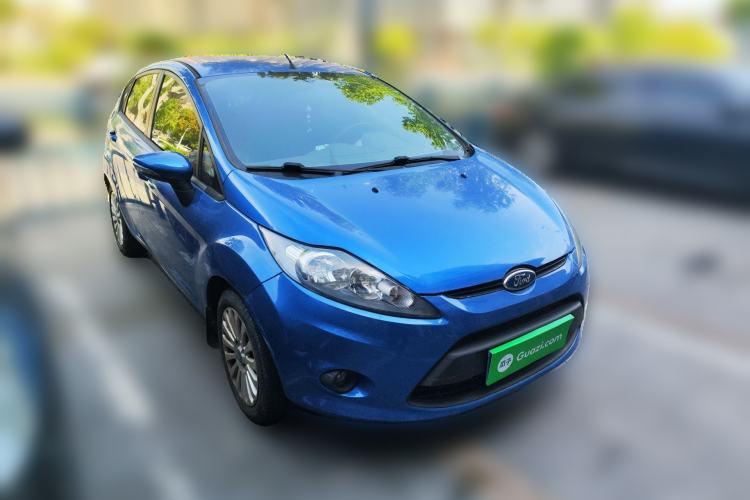 Used Ford Fiesta 2011 Hatchback 1.5L Automatic Fashion Edition Front Right 45 Deg