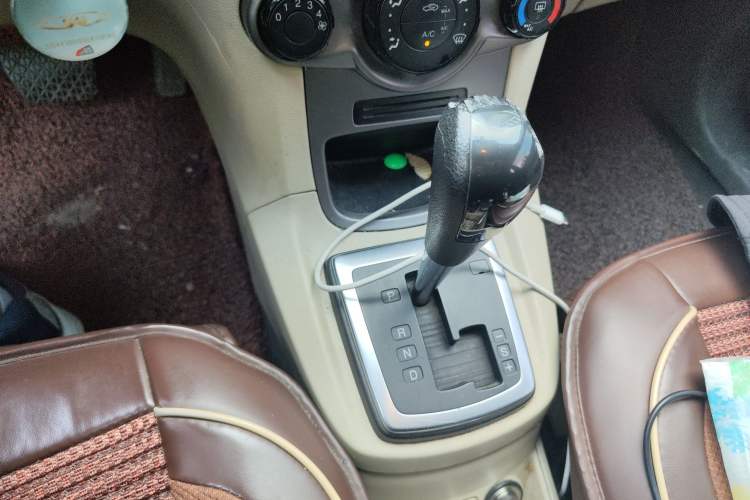 Used Ford Fiesta 2011 Hatchback 1.5L Automatic Fashion Edition Gear Lever