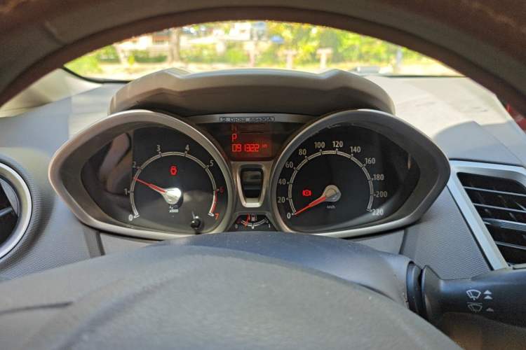 Used Ford Fiesta 2011 Hatchback 1.5L Automatic Fashion Edition Instrument Cluster
