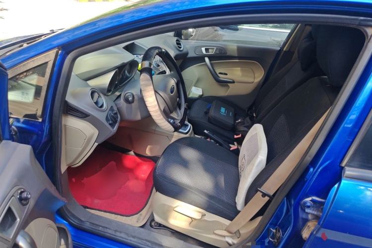 Used Ford Fiesta 2011 Hatchback 1.5L Automatic Fashion Edition Left Front Seat